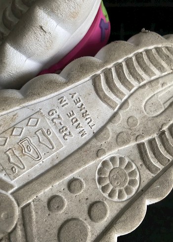 Kızlar İçin Beyaz Renkli Bağcıklı Terlik - Görsel 2