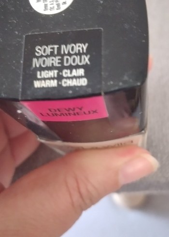 Wet n wild Wet n Wild Photofocus Sıvı Fondöten 28 ml