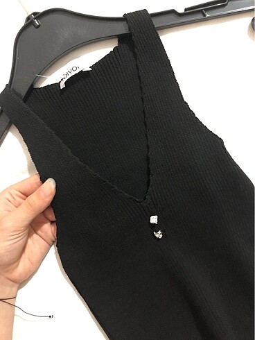 V yaka kalın askılı bayan body
