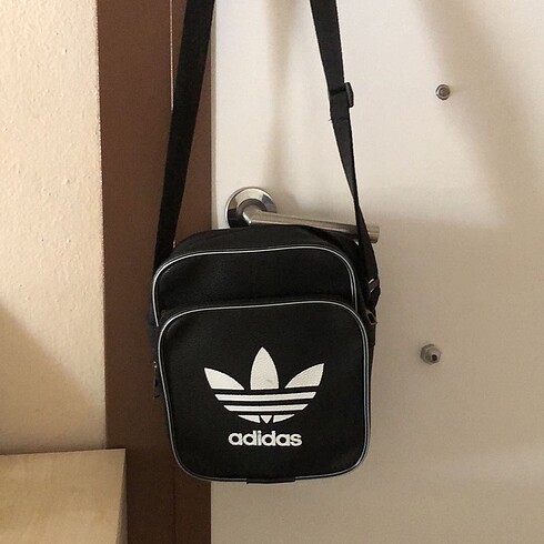 çapraz adidas çanta