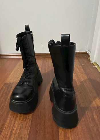 Pull & Bear kadın deri bot - Görsel 5