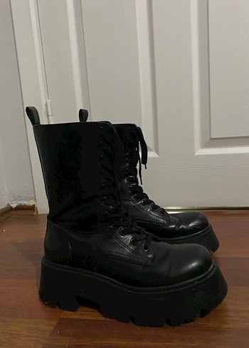 Pull & Bear kadın deri bot - Görsel 3