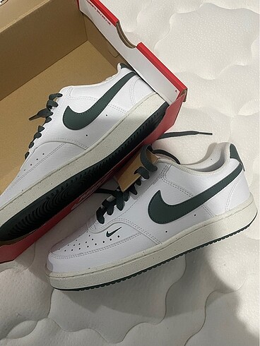Nike Orjinal beyaz nike ayakkabı