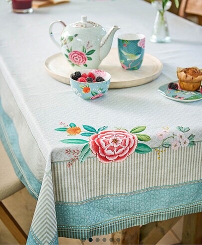 Pip Studio Blushing Birds Masa Örtüsü