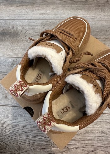Ugg 37