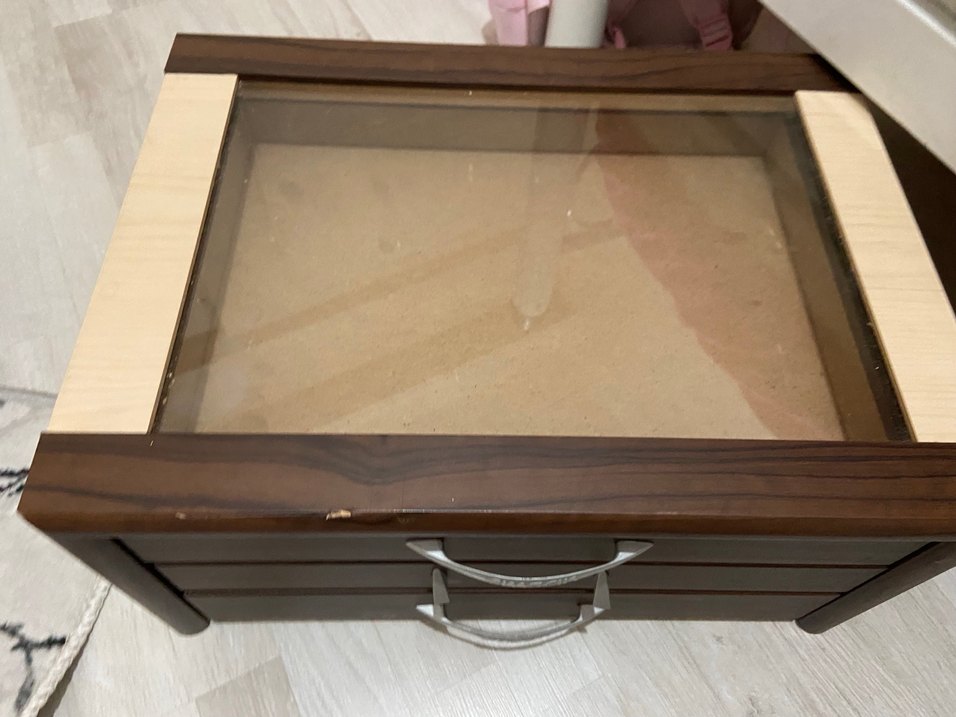 Parlak kahverengi makyaj düzenleyici - Görsel 2