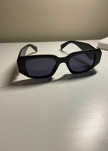 Siyah Gotik Minimalist Kadın Gözlüğü - Görsel 2