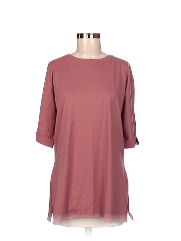 Diğer T-shirt %70 İndirimli.