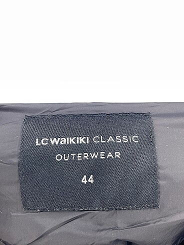 44 Beden siyah Renk LC Waikiki Yelek %70 İndirimli.