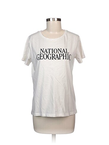 National Geographic T-shirt %70 İndirimli.