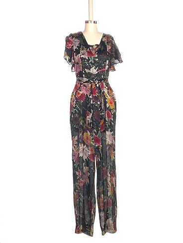 Zara Uzun Tulum %70 İndirimli.