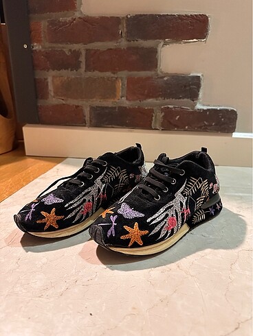 Heelys Kadife spor ayakkabı