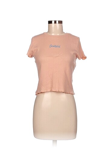 Defacto T-shirt %70 İndirimli.