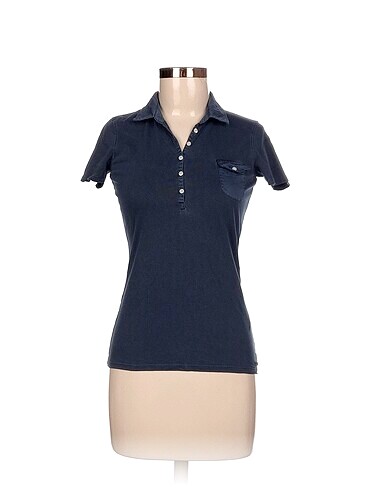 Diğer T-shirt %70 İndirimli.