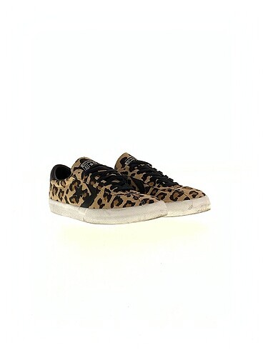 Converse Converse Spor Ayakkabı %70 İndirimli.