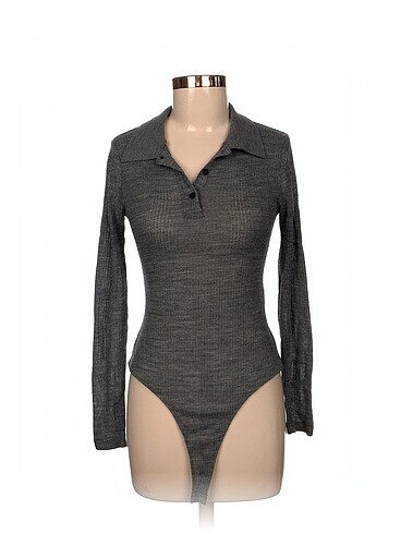 Zara Bluz %70 İndirimli.