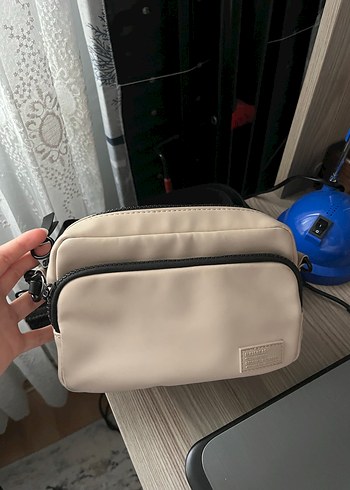 Pull And Bear Çanta