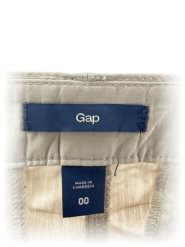 34 Beden Gap Mini Şort %70 İndirimli.