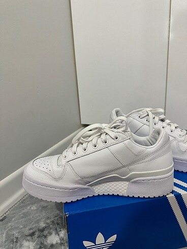 39 Beden beyaz Renk Adidas spor ayakkabı