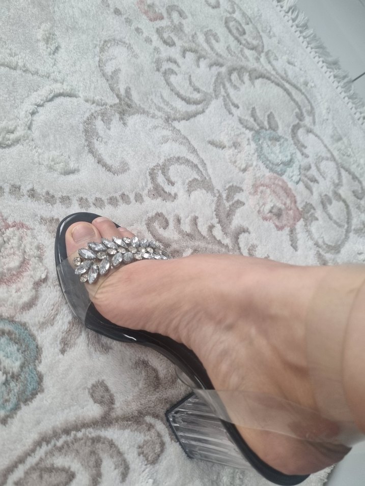 Siyah Parlak Taşlı Kadın Topuklu Ayakkabı - Görsel 2