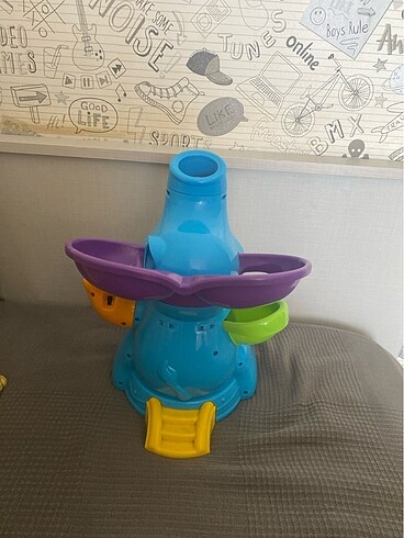 Diğer Playskool Yaramaz Toplar