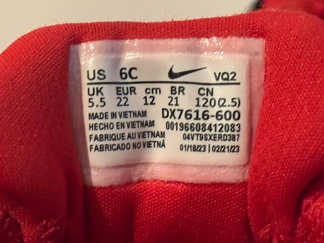 22 Beden Orginal Nike sıfır gibi