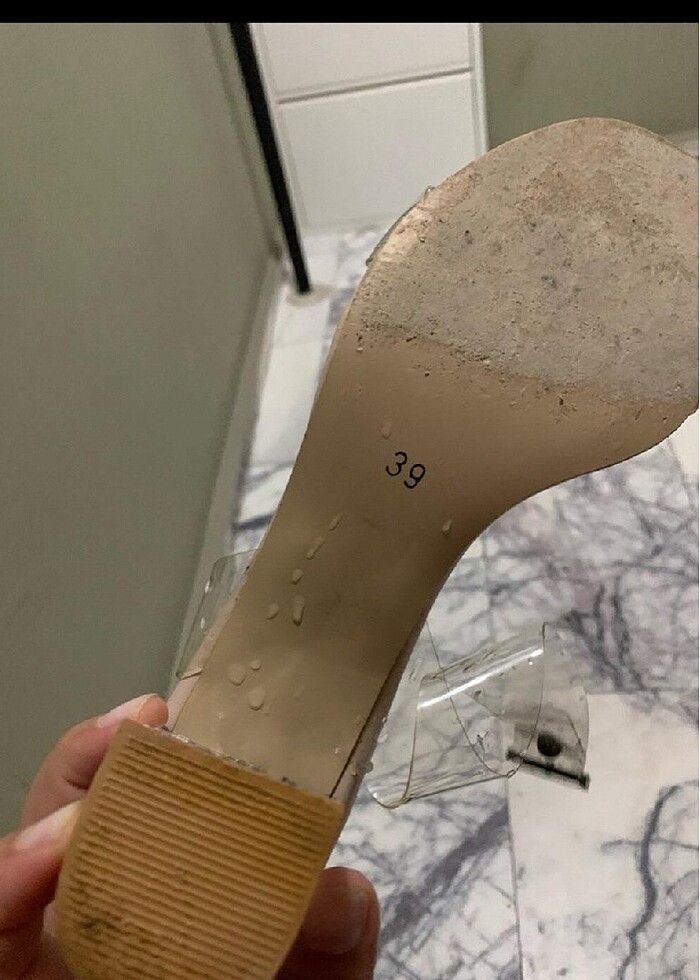 Şeffaf ayakkabı - Görsel 3