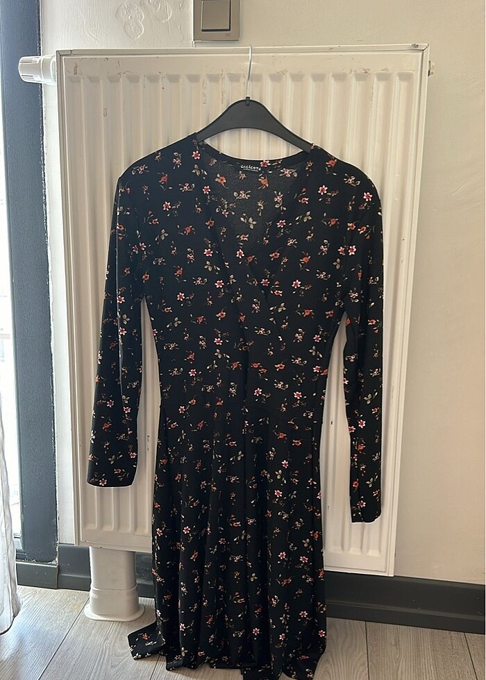 Çiçekli elbise - Görsel 2