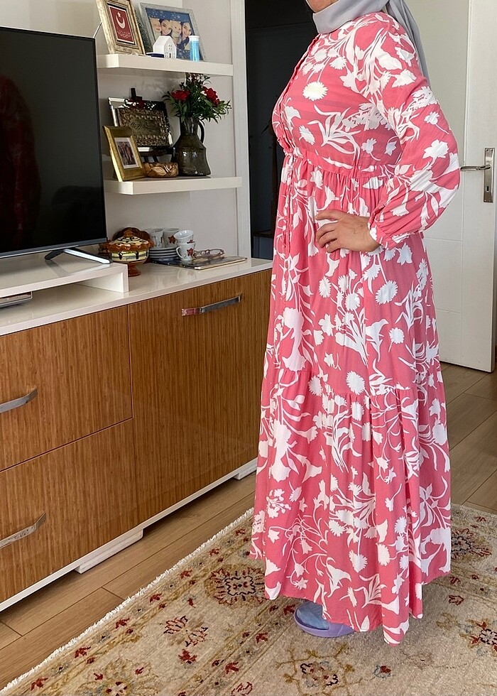 Pembe tesettür elbise - Görsel 2