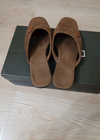 Kahverengi Süet Kadın Dolgu Topuk Terlik - Görsel 3