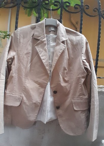 Bej Düğmeli Kadın Blazer Ceket