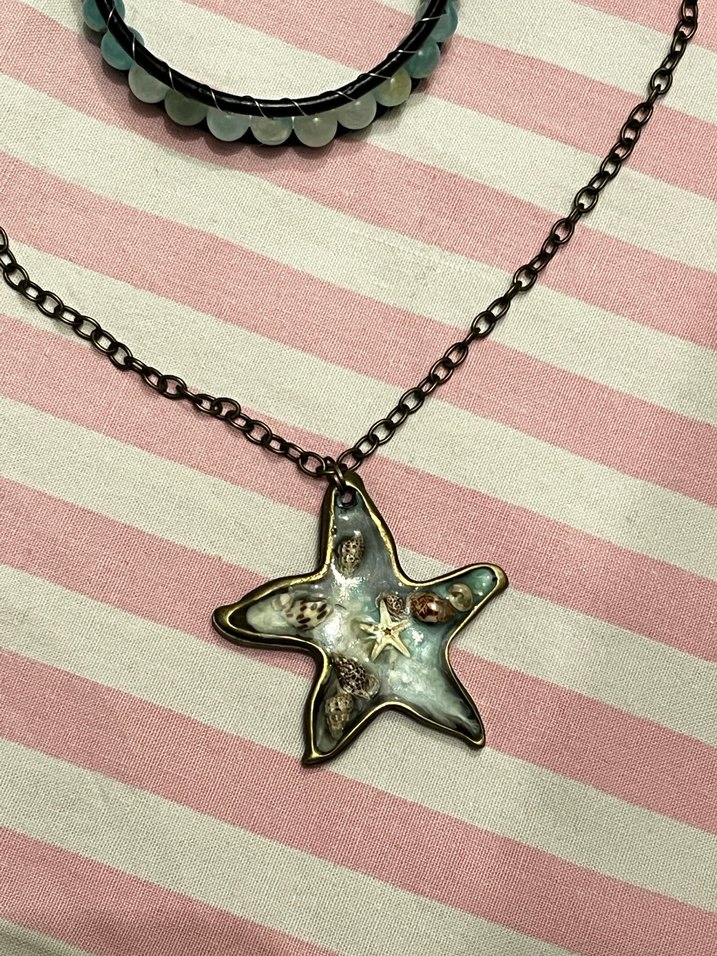 Zincir Detaylı Yıldız Kolye - Altın Renk - Görsel 2