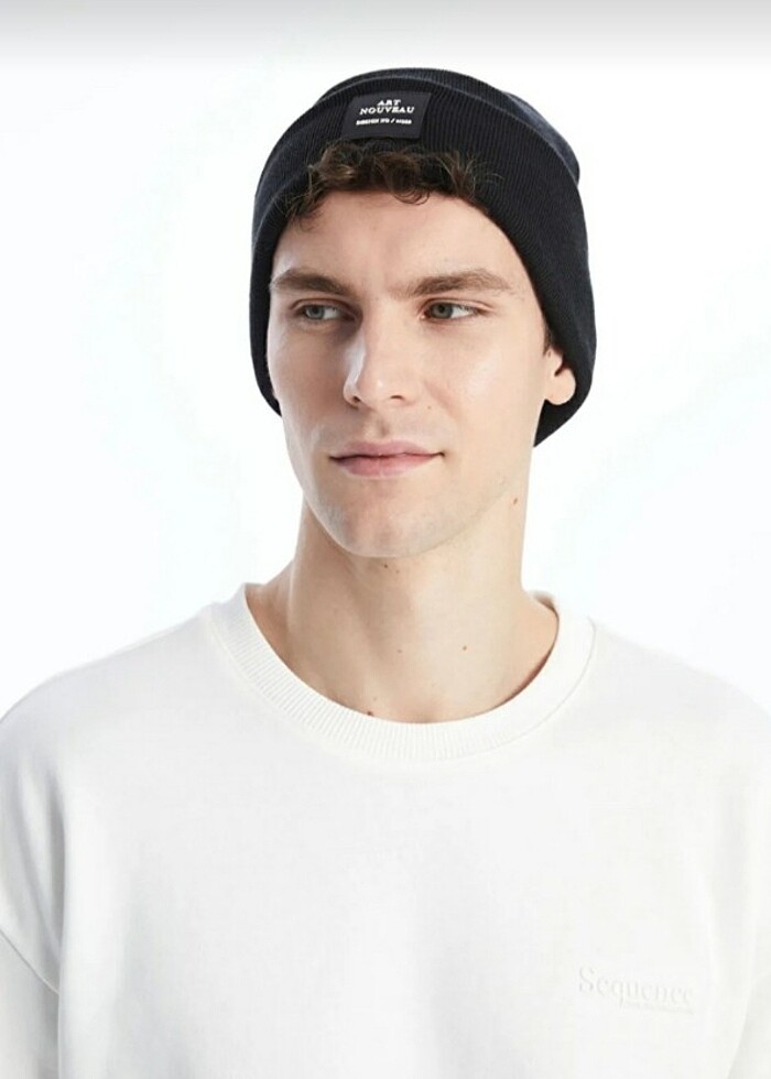 LC Waikiki Etiket Detaylı Triko Bere - Görsel 2