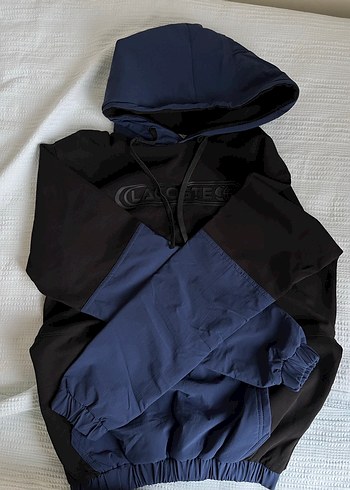 m Beden Lacoste Kapüşonlu Sweatshirt