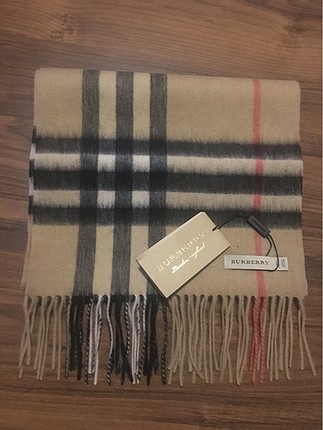 Burberry atkı