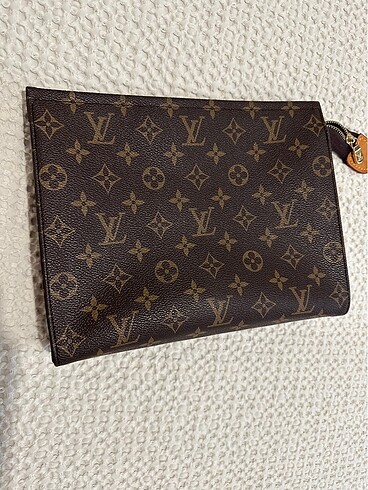 louis vuitton toiletry pouch 26