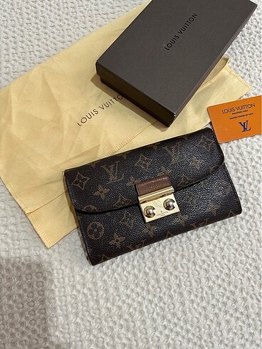 Louis Vuitton Çanta