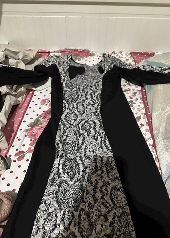 Kadın Gri Uzun Kollu V Yaka Desenli elbise - Görsel 3