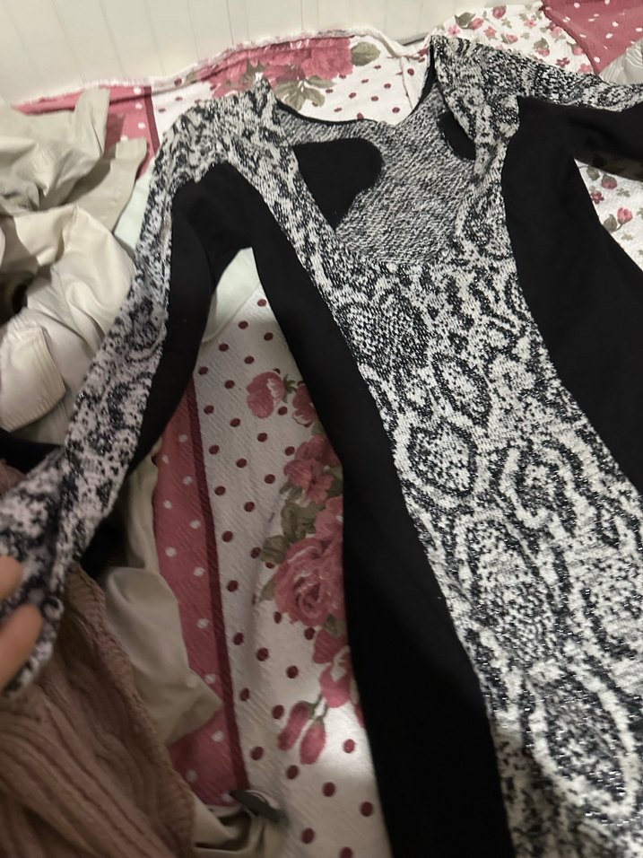 Kadın Gri Uzun Kollu V Yaka Desenli elbise - Görsel 2