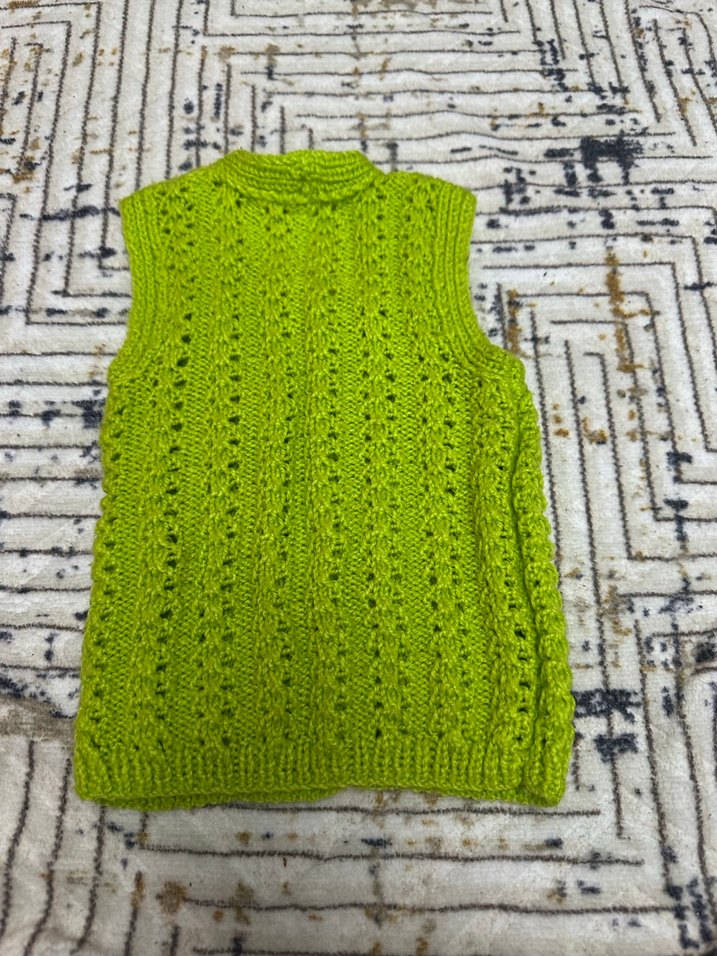 Kız Çocuk Yeşil V Yaka Örgü Yelek - Görsel 2
