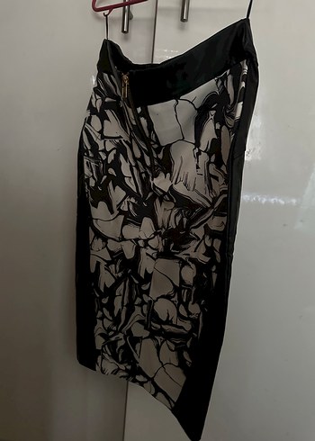 Drapeli Siyah Desenli Midi Kalem Etek - Görsel 2