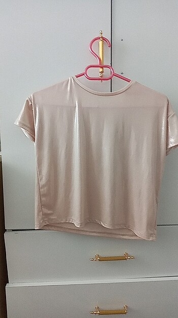 Az giyilmis kiz cocuk t-shirt