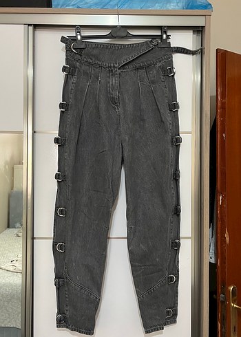 Diğer Gri Kemerli Bol Kesim Kadın Denim Pantolon