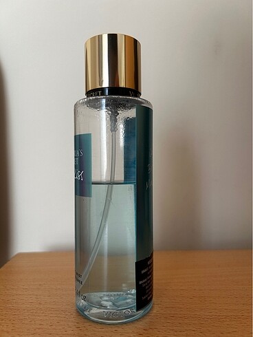Victoria s Secret Victoria?s Secret Aqua Kiss Vücut Spreyi