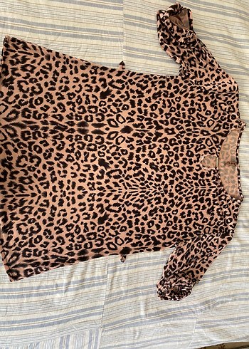 Bluz leopar desenli - Görsel 2