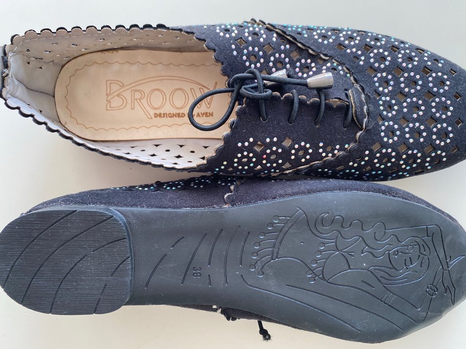 siyah  taşlı Süet Blok Topuklu Klasik Ayakkabı - Görsel 3