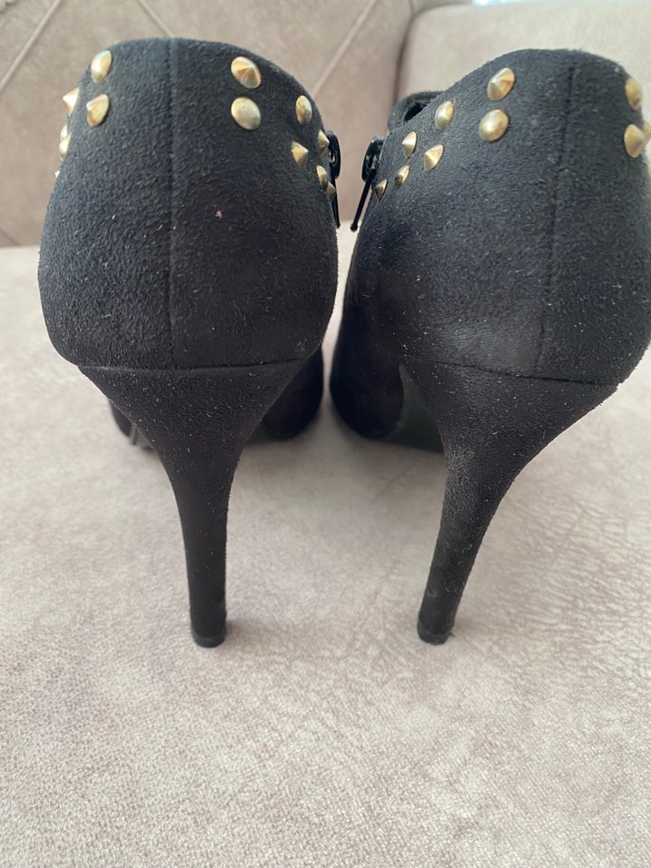 Siyah Süet Topuklu Kadın Bot - Görsel 3
