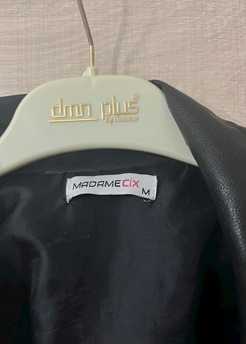 Kadın Siyah Deri Ceket, Yüksek Yaka, Parlak - Görsel 3