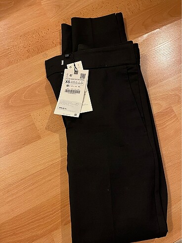 Zara jogger pantolon
