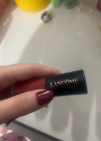 Lancome kırmızı ruj - Görsel 4